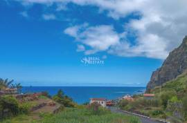TRADITIONAL MADEIRAN HOUSE | PONTA DELGADA | SAINT VICENTE | MADEIRA ISLAND