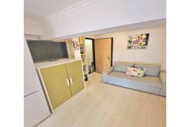 Apartamento T1 em Cascais com Logradouro