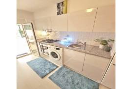 Apartamento T1 em Cascais com Logradouro