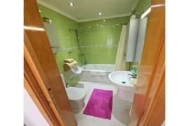 Apartamento T1 em Cascais com Logradouro
