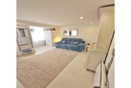 Apartamento T1 em Cascais com Logradouro