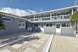 Apartamento T1 Remodelado na Abrunheira com Luz e Água Incluídas