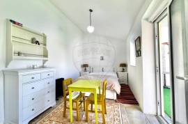 3-Bedroom Villa + 1-Bedroom Annex with Swimming Pool for Rent in Algueirão
Charming detached villa, fully furnished and equipped, ideal for those who value comfort, privacy, and a peaceful location