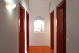 House 4 Bedrooms - Serretinha
