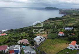 House 4 Bedrooms - Serretinha
