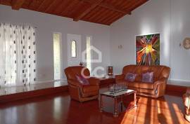 House 4 Bedrooms - Serretinha