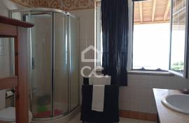 House 4 Bedrooms - Serretinha
