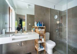 Apartment T1 + 2, located in the Eco Village, at Pestana Tróia Eco Resort. A tourist condominium, unique and exclusive, with 100 hectares in ecological reserve