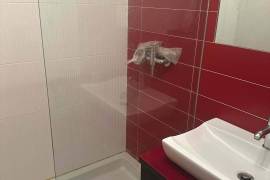 Elegant Sea View Villa with Pool in a Gated Community – Parede