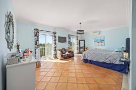 Elegant South-Facing 4-Bedroom Villa with Stunning Sea Views