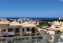 Duplex with sea view in Olhos de Agua