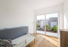 Semi-detached villa T1 + 2 with pool Ferragudo