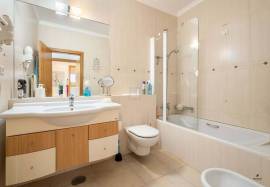 2-bedroom apartment with golf views