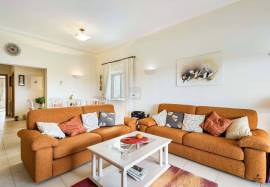 2-bed apartment overlooking the golf course of Vale da Pinta