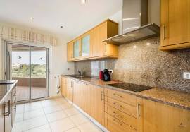 2-bed apartment overlooking the golf course of Vale da Pinta