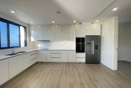 Luxury 2-Storey Villa with Agricultural Land and Saltwater Pool in Ribeira Brava