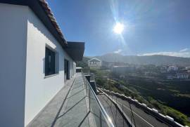 Luxury 2-Storey Villa with Agricultural Land and Saltwater Pool in Ribeira Brava