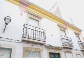 EXCLUSIVE OPPORTUNITY - Building in downtown Faro with approved project
