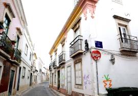 EXCLUSIVE OPPORTUNITY - Building in downtown Faro with approved project