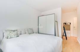 3 bedroom apartment in excellent condition at Oeiras Golf & Residence.