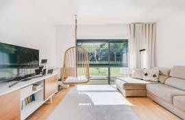 3 bedroom apartment in excellent condition at Oeiras Golf & Residence.