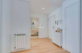 3 bedroom apartment in excellent condition at Oeiras Golf & Residence.