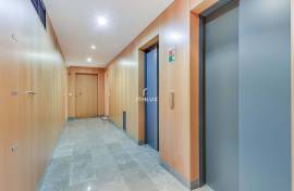 3 bedroom apartment in excellent condition at Oeiras Golf & Residence.