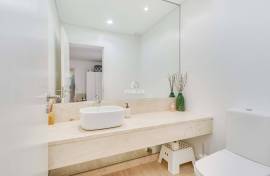 3 bedroom apartment in excellent condition at Oeiras Golf & Residence.