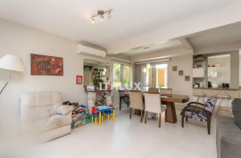 Excellent House in Condominium, Semi-furnished, 178m², For Sale, 3 Bedrooms, 1 Suite, 2 Parking Spaces, Mário Quintana, POA/RS