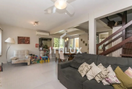Excellent House in Condominium, Semi-furnished, 178m², For Sale, 3 Bedrooms, 1 Suite, 2 Parking Spaces, Mário Quintana, POA/RS