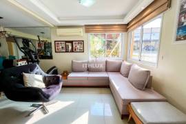Great House in Semi-Furnished Condominium, 216m², For Sale, 3 Bedrooms, 1 Suite, 2 Parking Spaces, Mário Quintana, POA/RS