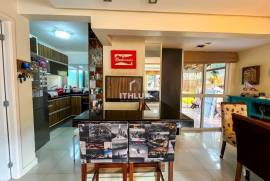 Great House in Semi-Furnished Condominium, 216m², For Sale, 3 Bedrooms, 1 Suite, 2 Parking Spaces, Mário Quintana, POA/RS