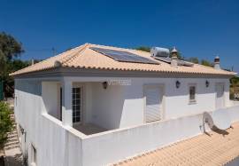 5 bedroom villa with sea view on a plot of 2290 m2 located in Malhão in São Brás de Alportel