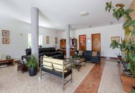 5 bedroom villa with sea view on a plot of 2290 m2 located in Malhão in São Brás de Alportel