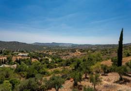 5 bedroom villa with sea view on a plot of 2290 m2 located in Malhão in São Brás de Alportel
