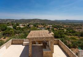 5 bedroom villa with sea view on a plot of 2290 m2 located in Malhão in São Brás de Alportel