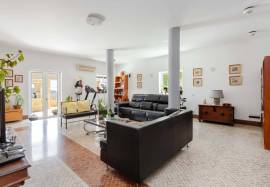 5 bedroom villa with sea view on a plot of 2290 m2 located in Malhão in São Brás de Alportel