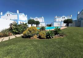 T2+1 Townhouse with Communal Pool and lovely views in Tavira!