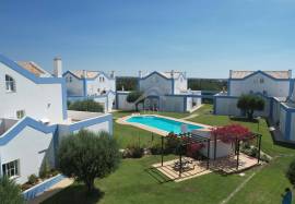 T2+1 Townhouse with Communal Pool and lovely views in Tavira!