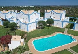 T2+1 Townhouse with Communal Pool and lovely views in Tavira!
