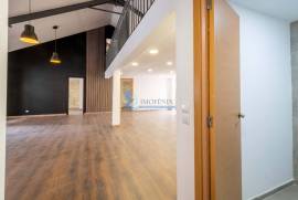 Building with 3 Bedroom Duplex Apartment + 1 Bedroom + Shop in Monchique