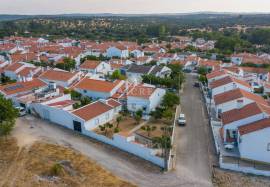 House 4 Bedrooms Nossa Senhora da Tourega
