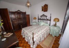 House 4 Bedrooms Nossa Senhora da Tourega