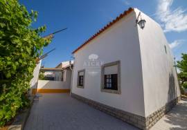 House 4 Bedrooms Nossa Senhora da Tourega