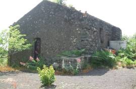 Vineyard With Villa Plans for Sale In Trecastagni Sicily