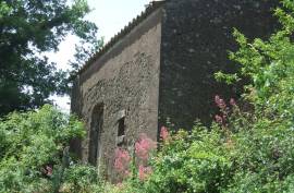 Vineyard With Villa Plans for Sale In Trecastagni Sicily