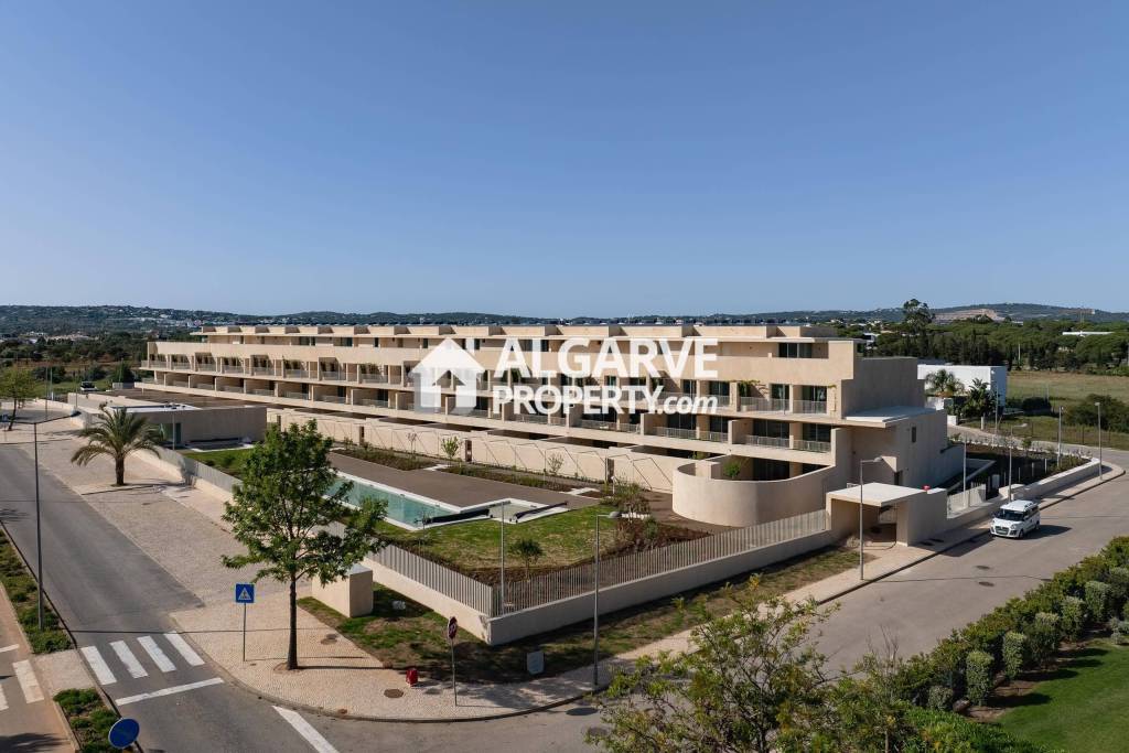 2 Bedroom South Facing Apartment in a New Project in Vilamoura, Algarve