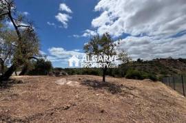 Building plot w/ project approved near Vilamoura, Algarve
