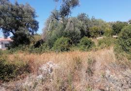 Land with an area of 450 m2 just a few minutes from Loulé.