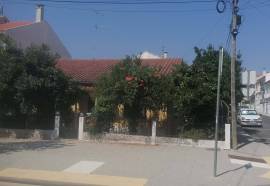 GROUND FLOOR VILLA FOR SALE.